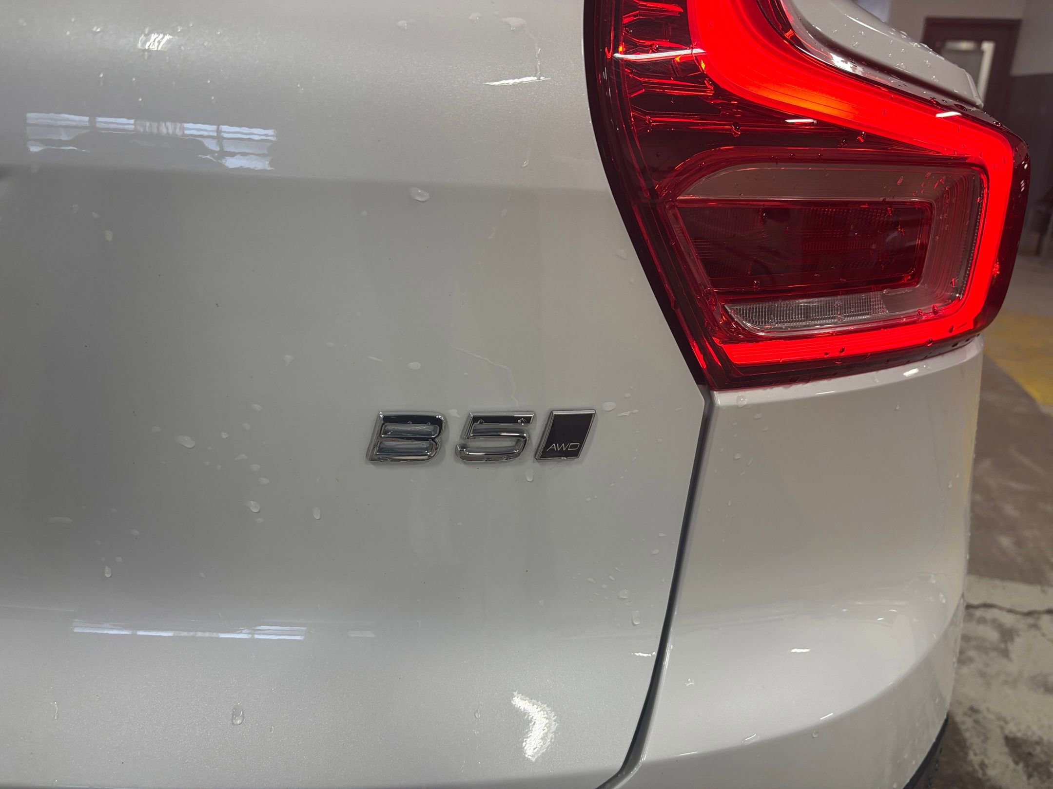 Thumbnail: 2024 Volvo XC40 - 18