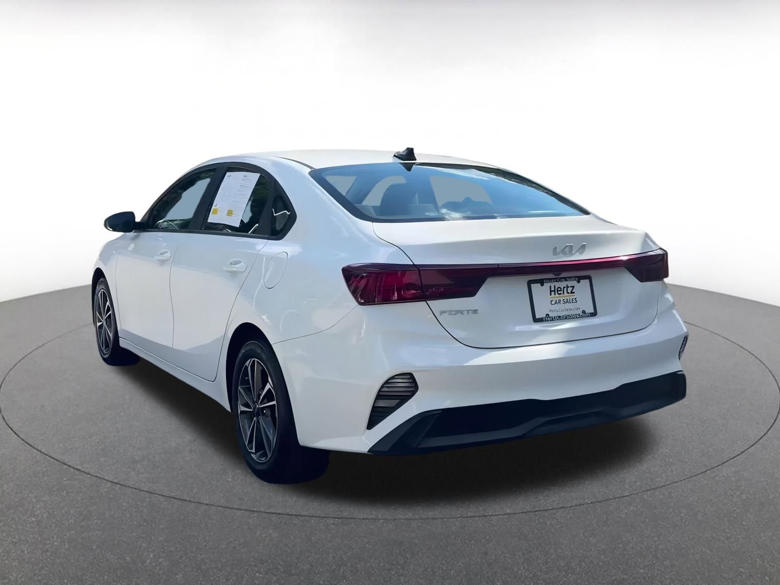 Thumbnail: 2024 Kia Forte - 11