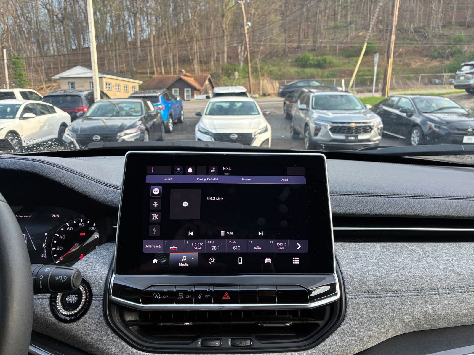 Thumbnail: 2023 Jeep Compass - 20