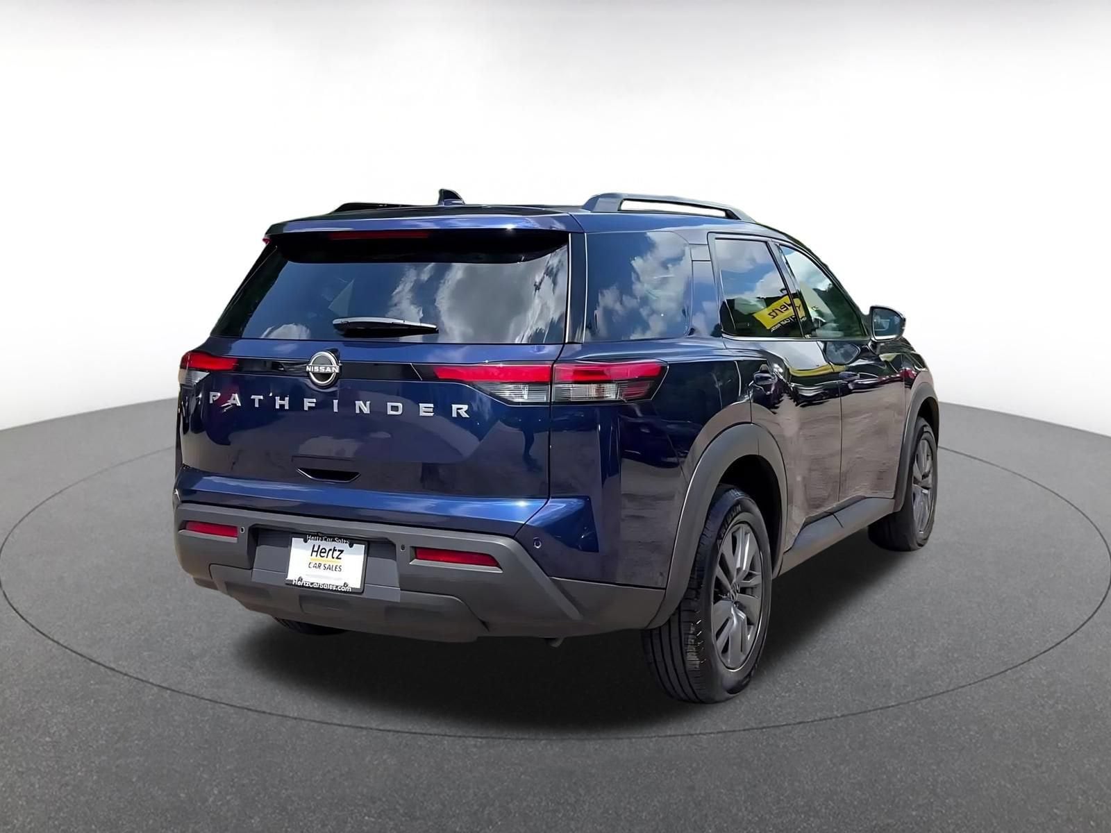 Thumbnail: 2025 Nissan Pathfinder - 15