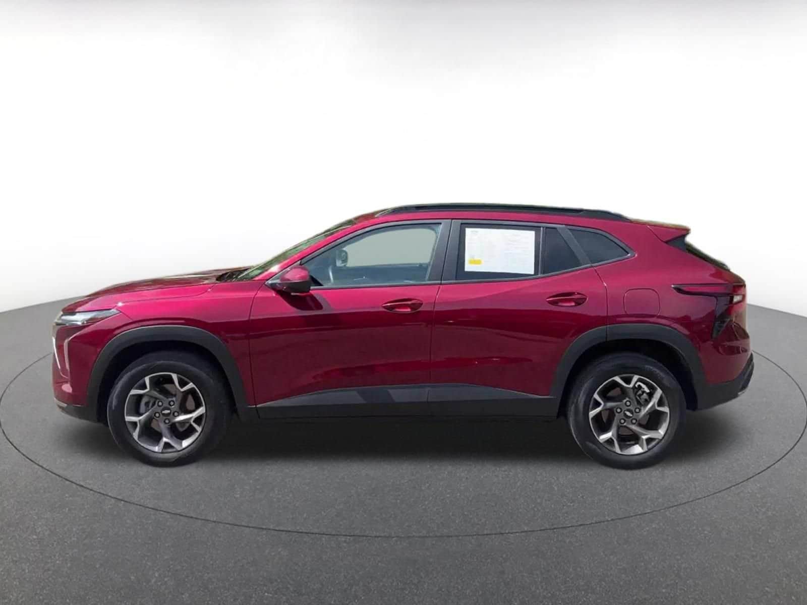 Thumbnail: 2025 Chevrolet Trax - 9
