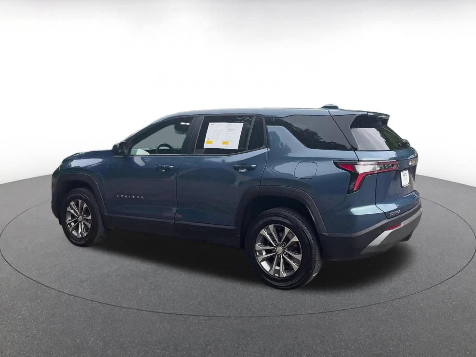 Thumbnail: 2025 Chevrolet Equinox - 10