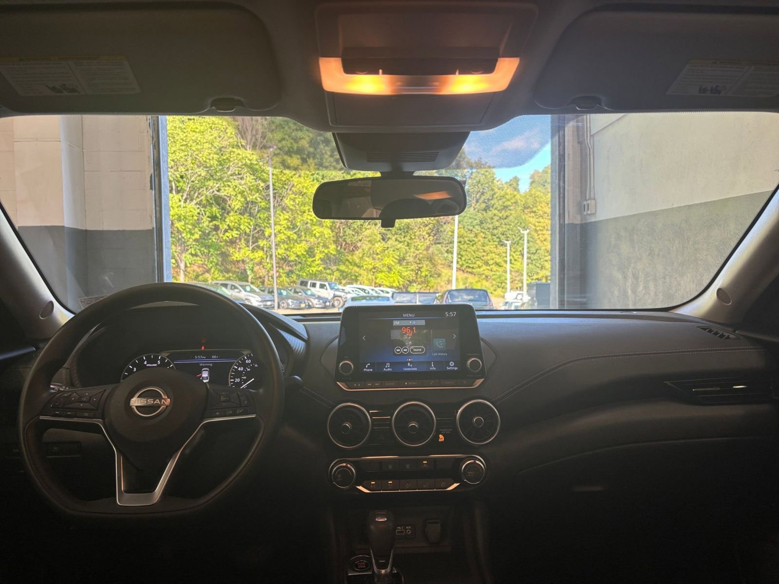 Thumbnail: 2024 Nissan Sentra - 31