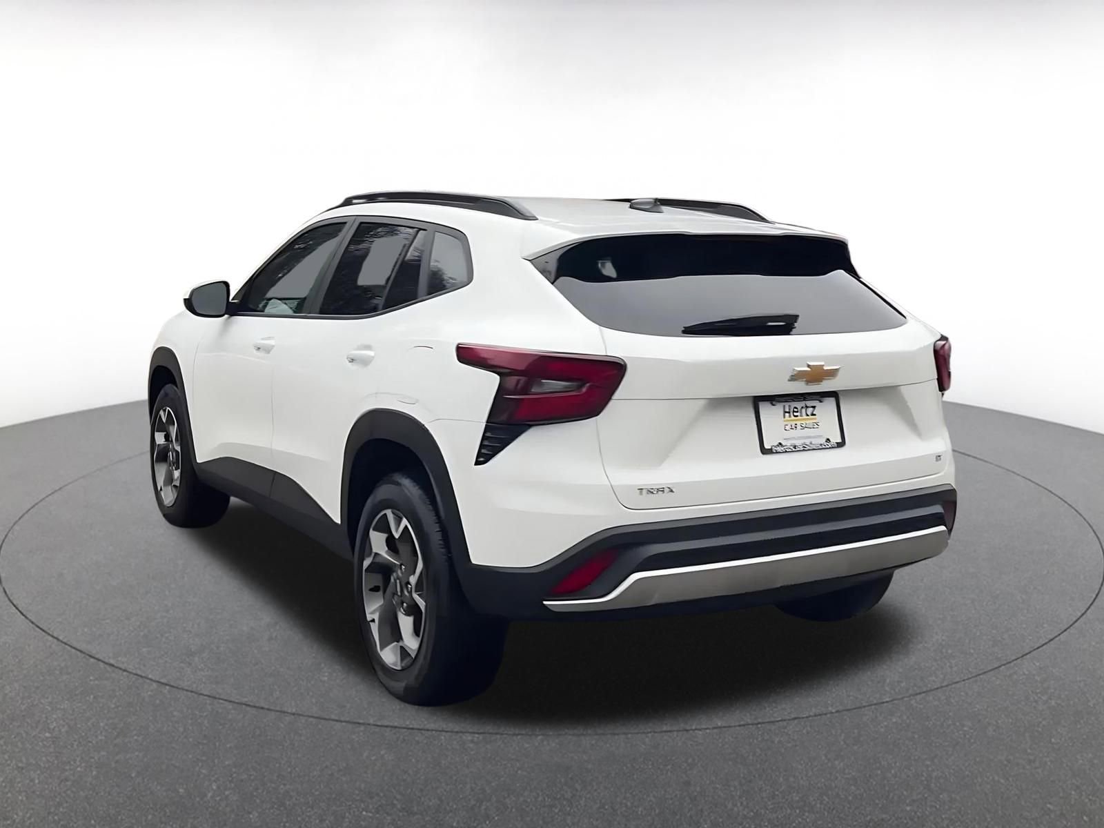 Thumbnail: 2025 Chevrolet Trax - 11