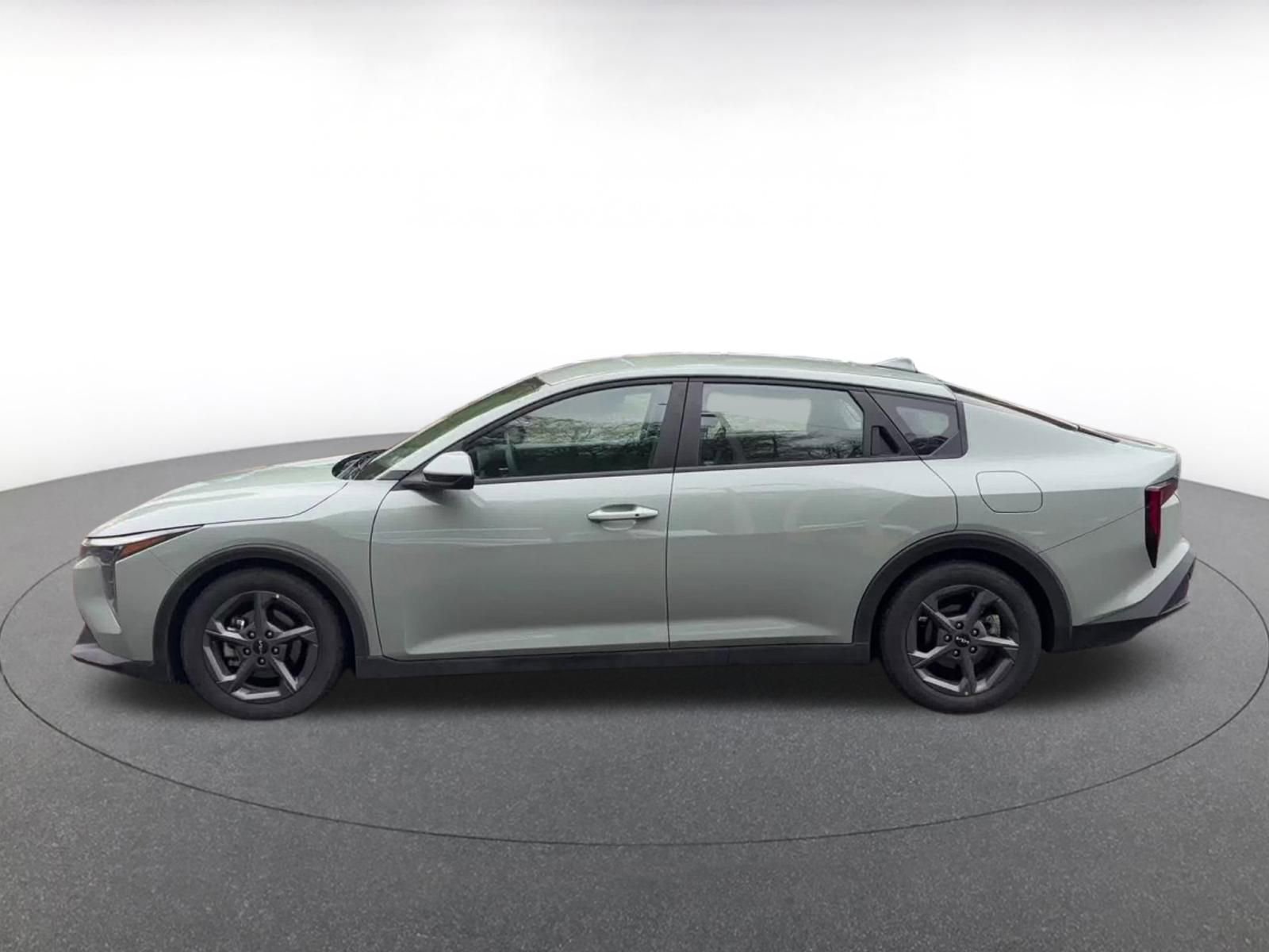 Thumbnail: 2025 Kia K4 - 9