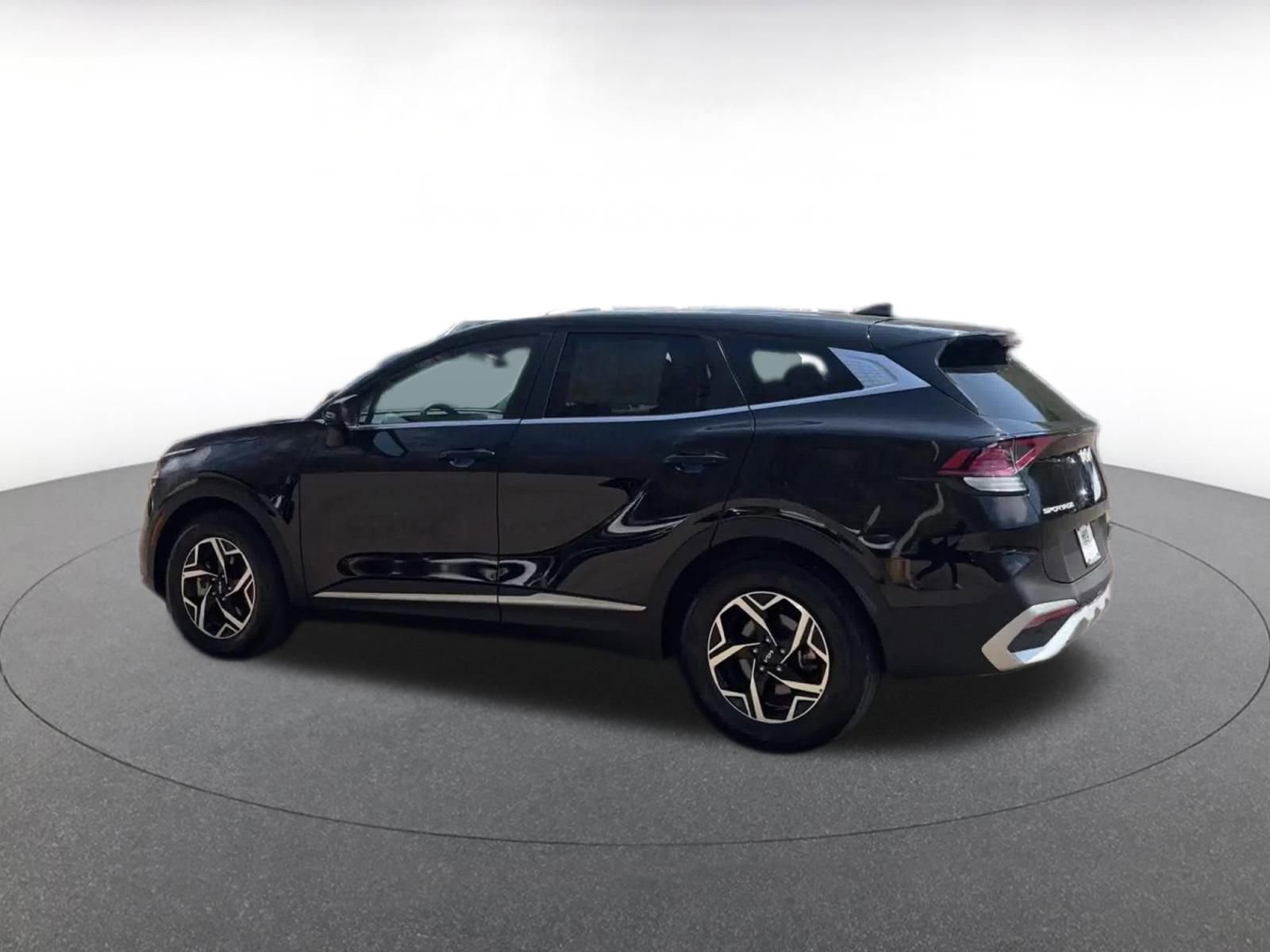 Thumbnail: 2025 Kia Sportage - 10