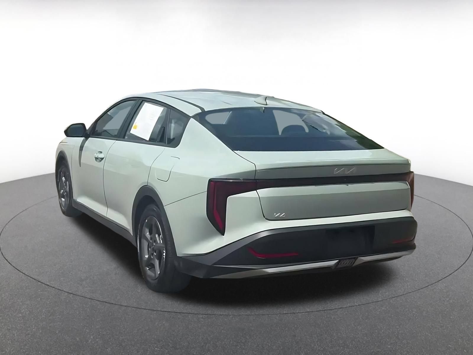 Thumbnail: 2025 Kia K4 - 10