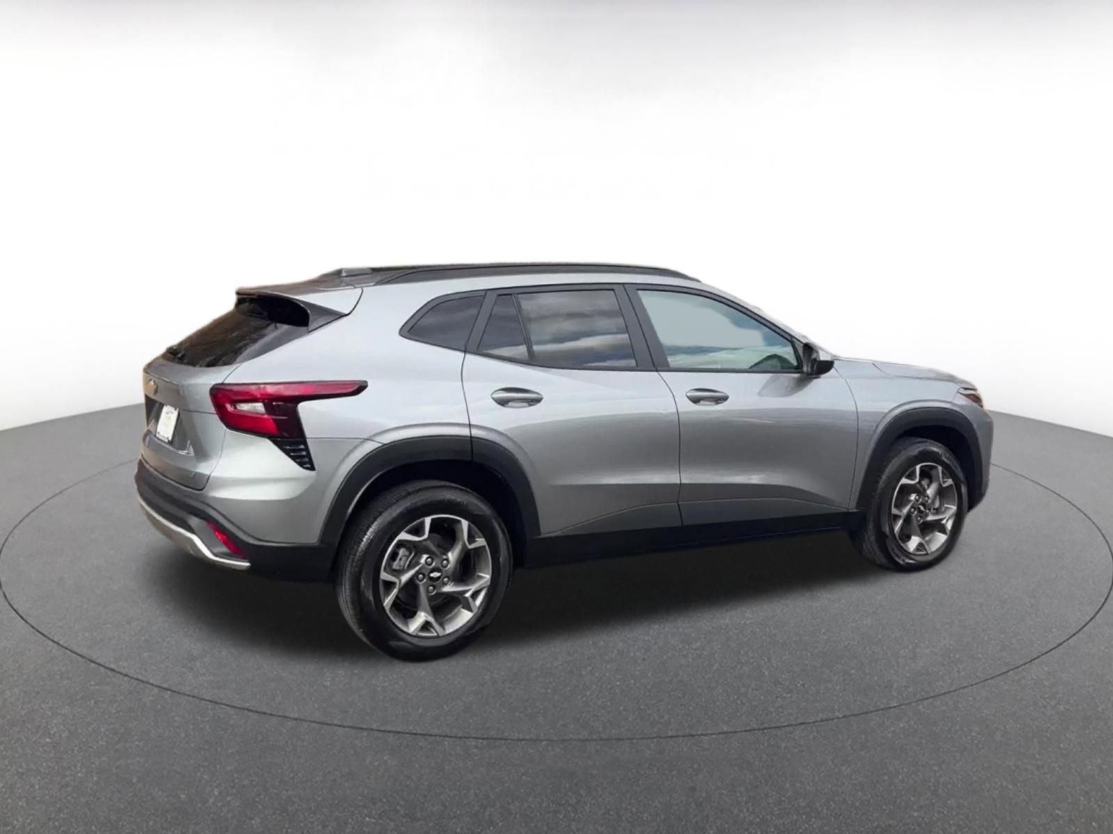 Thumbnail: 2025 Chevrolet Trax - 15