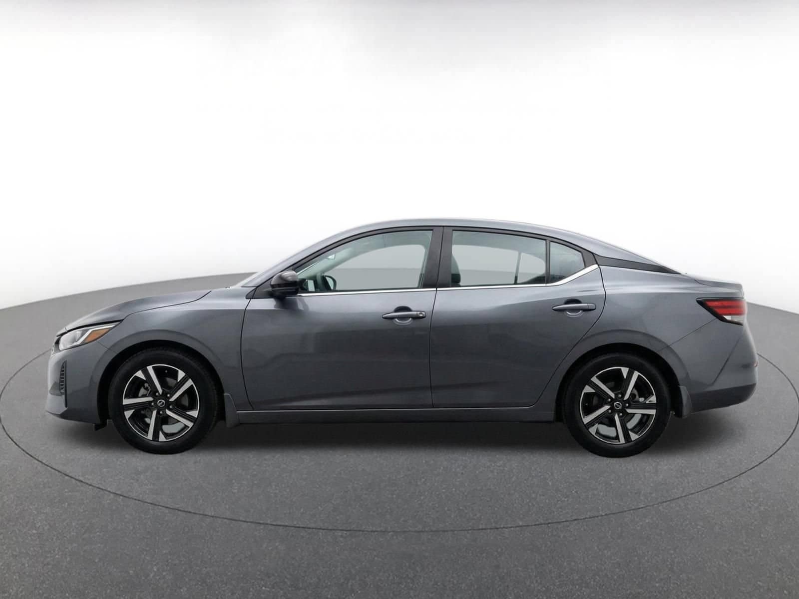 Thumbnail: 2025 Nissan Sentra - 4