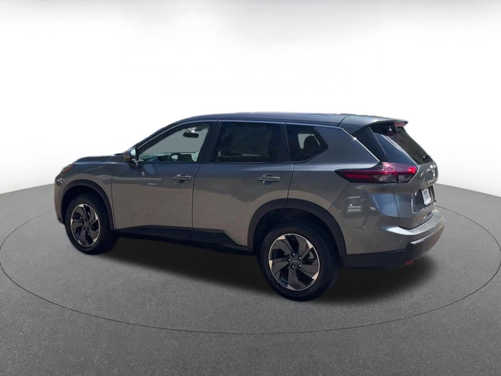 Thumbnail: 2025 Nissan Rogue - 10