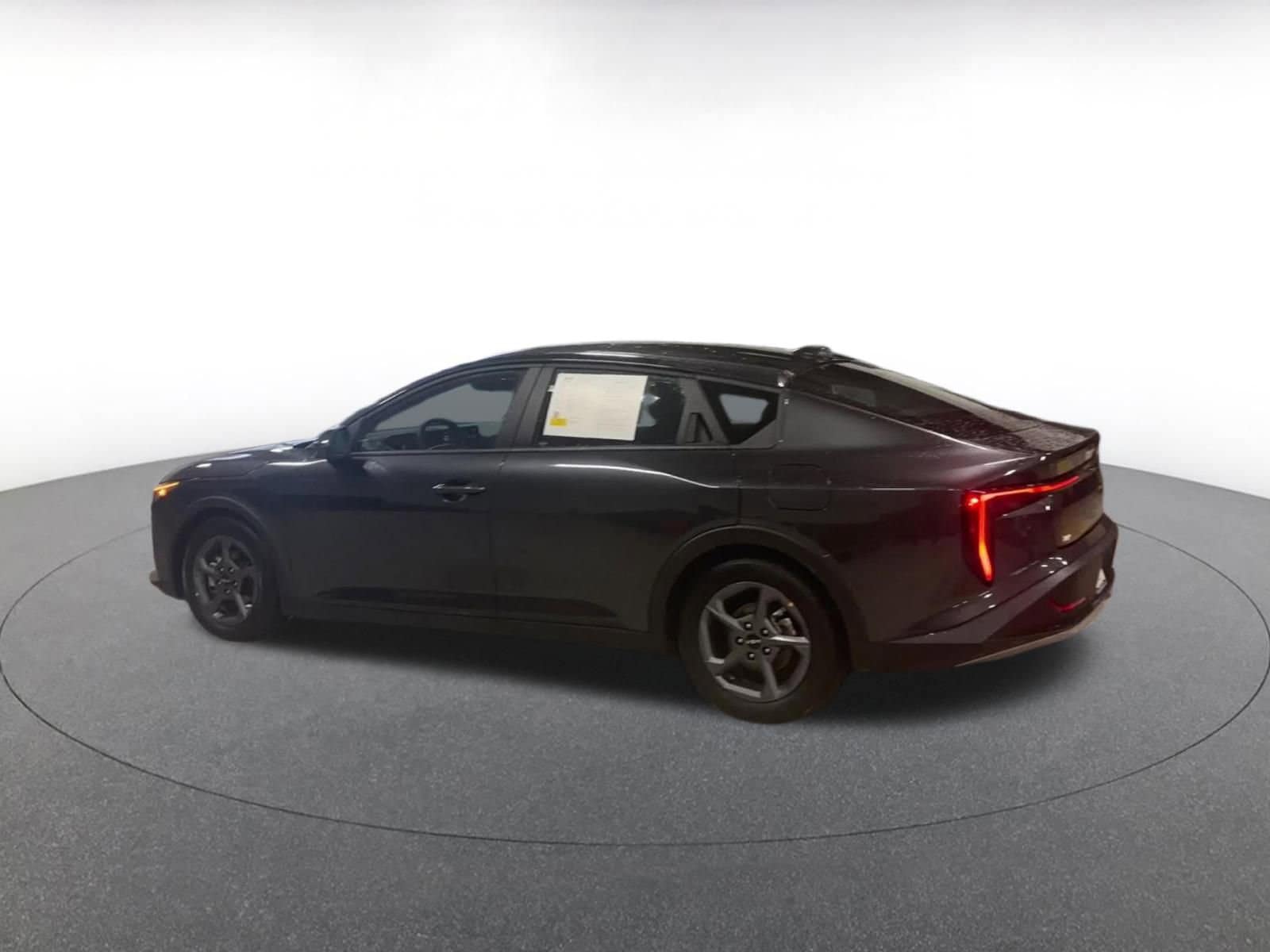 Thumbnail: 2025 Kia K4 - 10