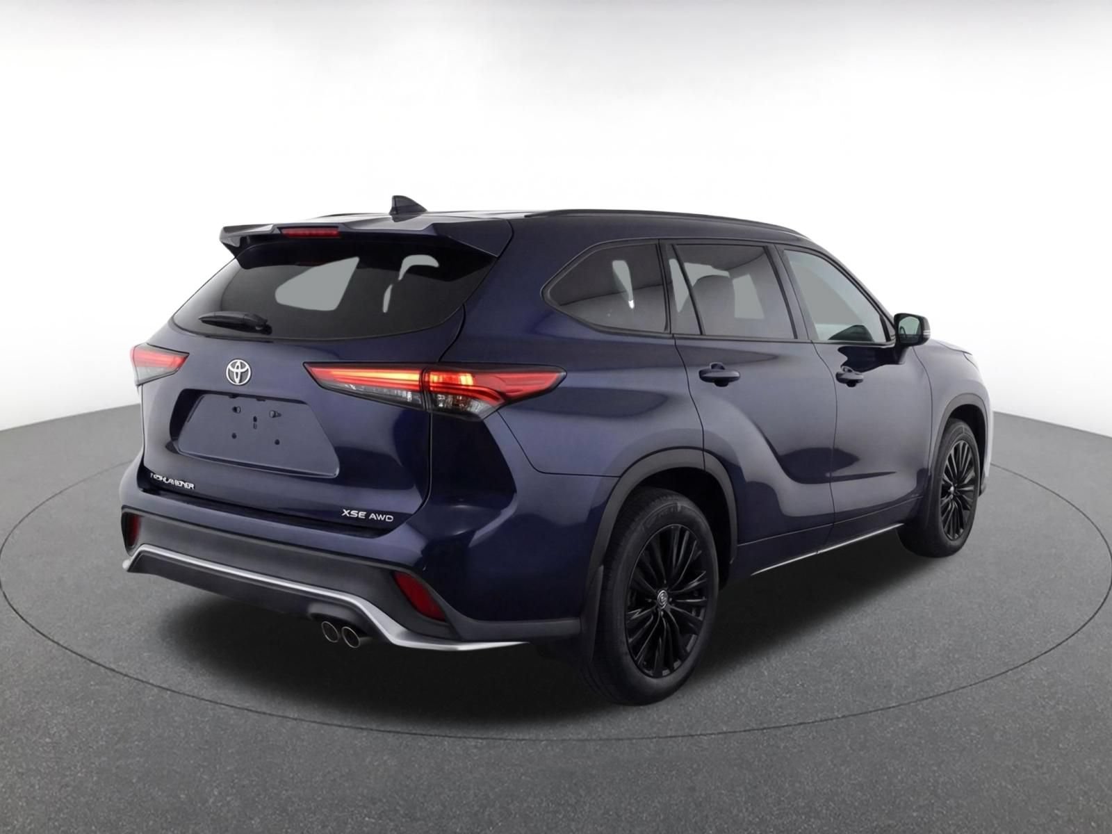 Thumbnail: 2024 Toyota Highlander - 9