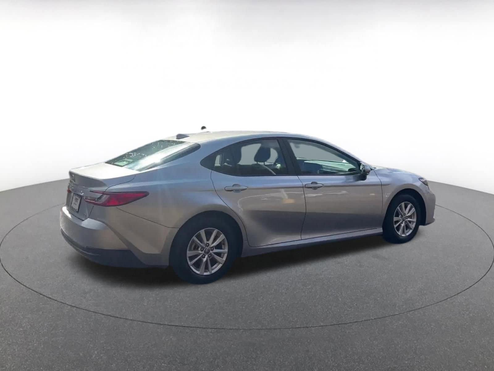 Thumbnail: 2025 Toyota Camry - 15