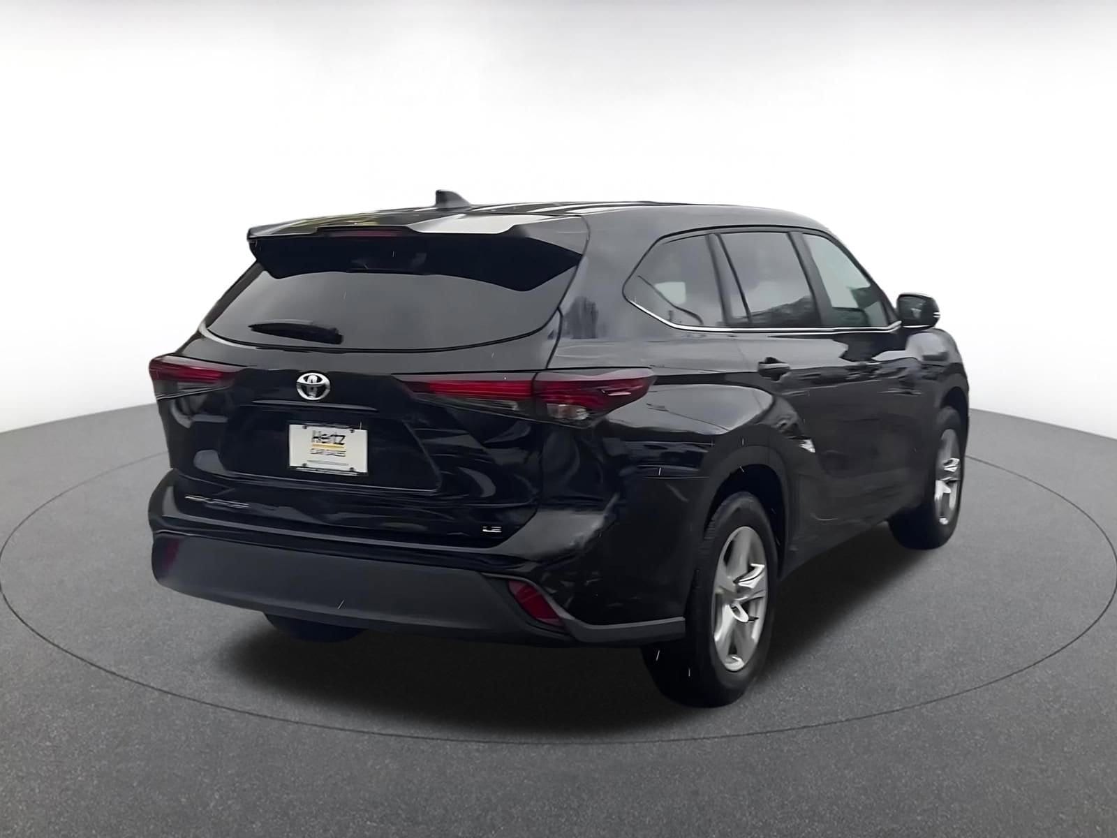 Thumbnail: 2025 Toyota Highlander - 14