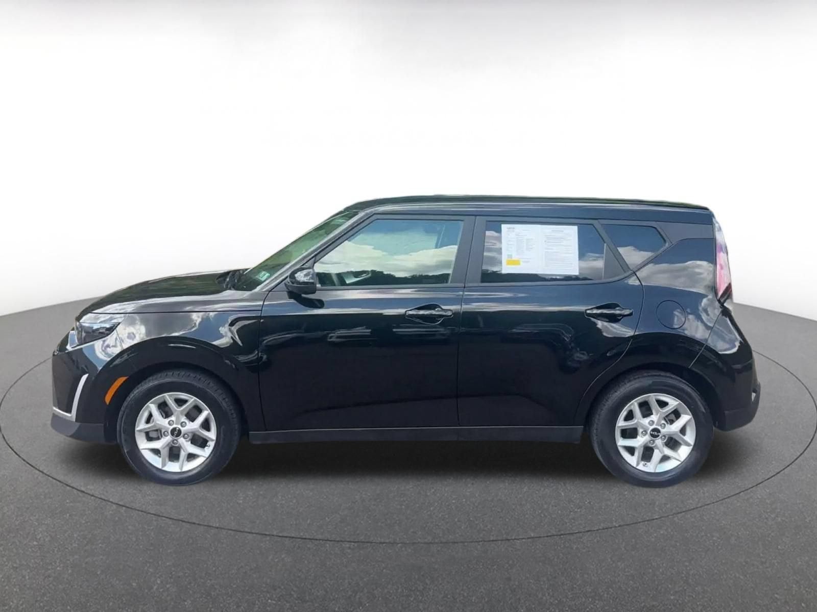 Thumbnail: 2025 Kia Soul - 8