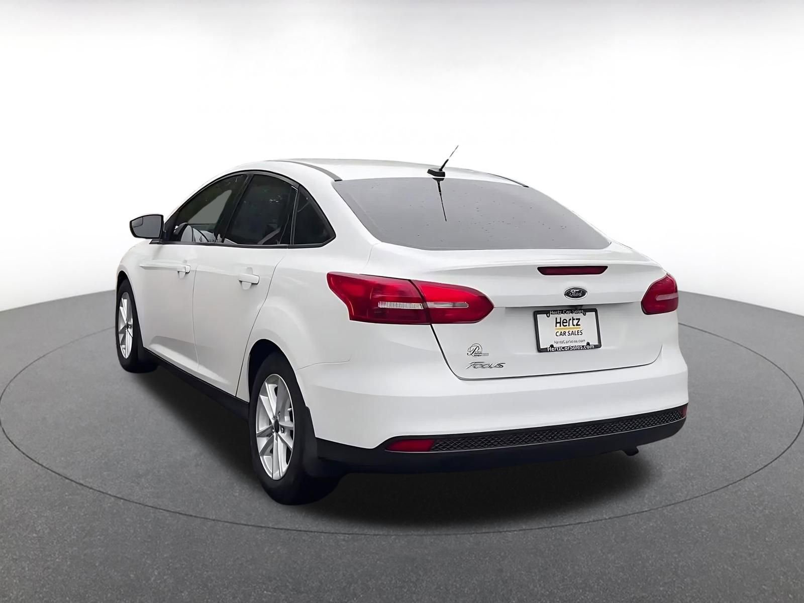 Thumbnail: 2017 Ford Focus - 11
