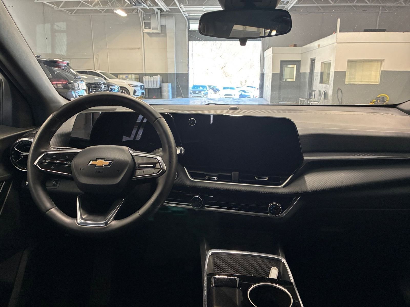 Thumbnail: 2025 Chevrolet Equinox - 33