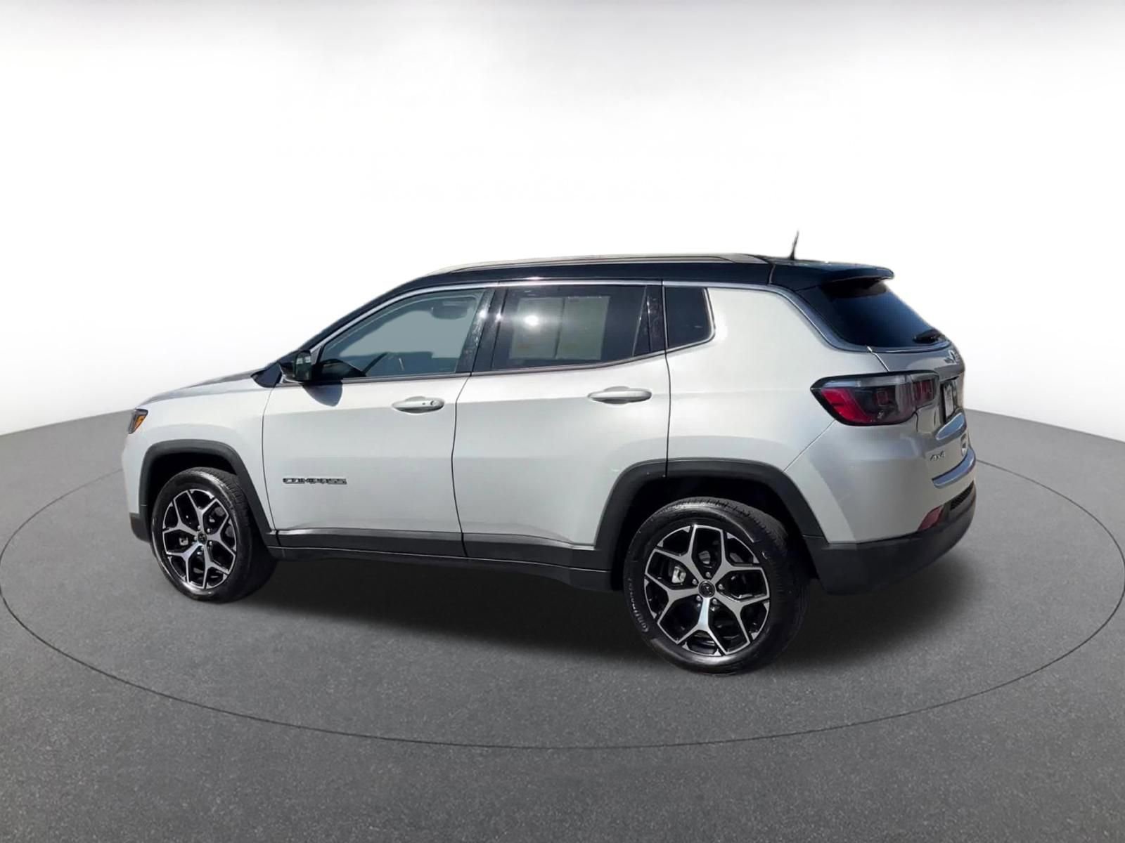 Thumbnail: 2025 Jeep Compass - 10