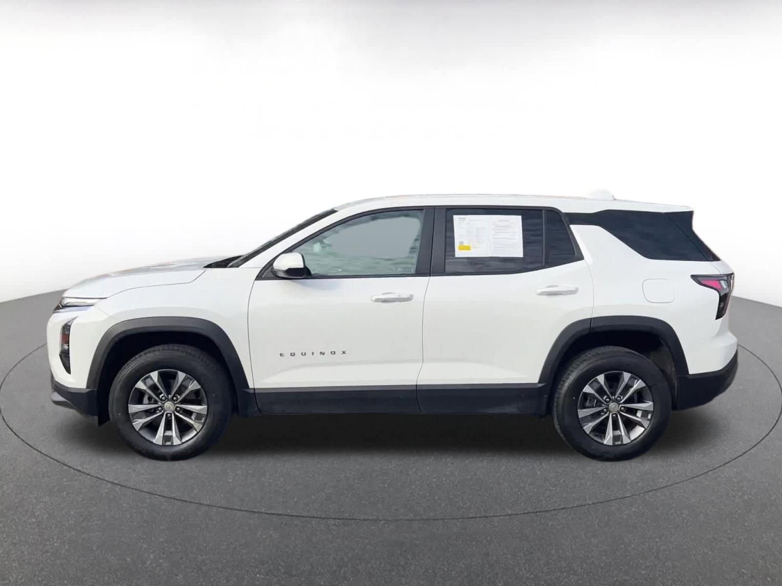 Thumbnail: 2025 Chevrolet Equinox - 9