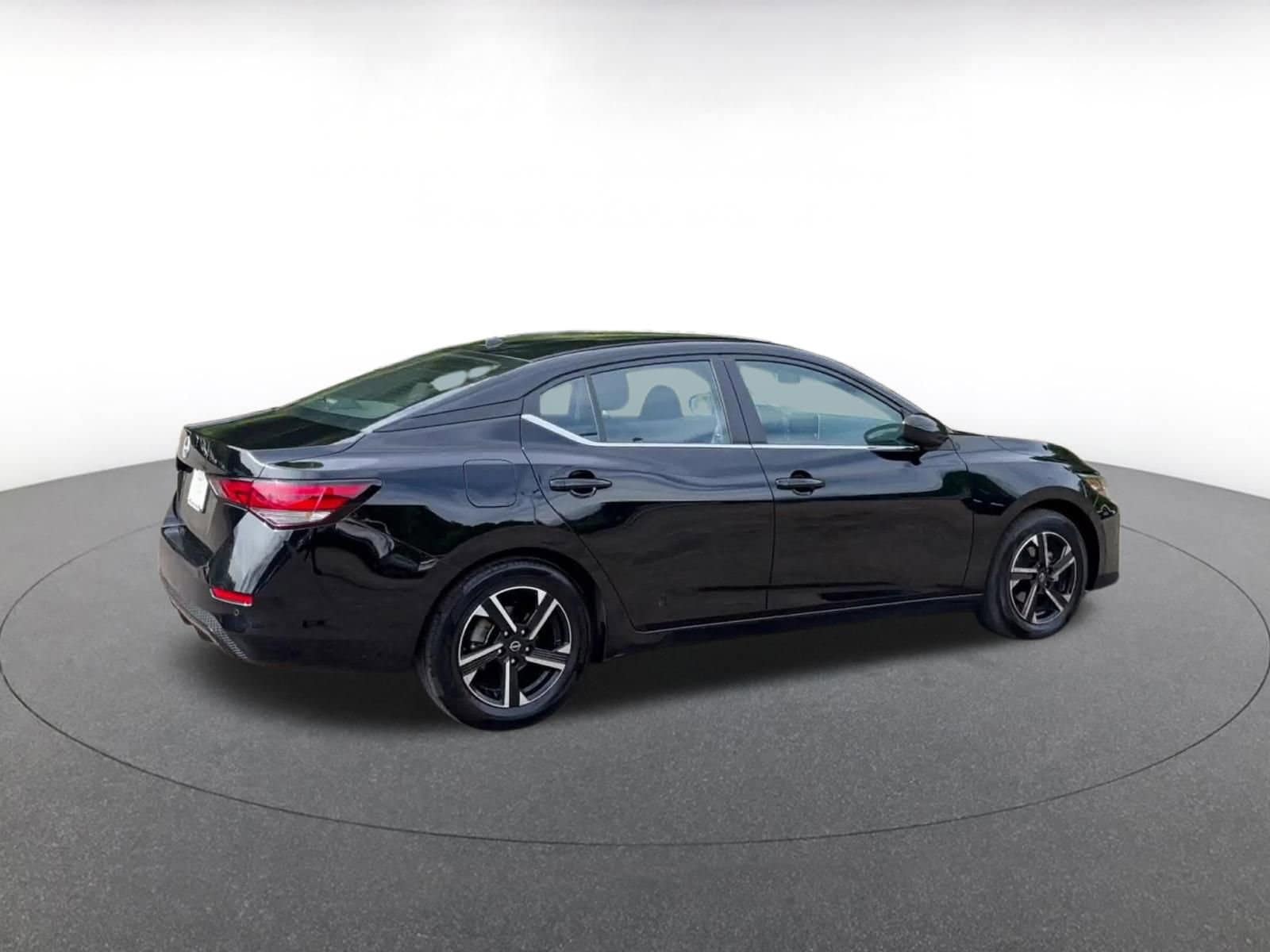 Thumbnail: 2025 Nissan Sentra - 15