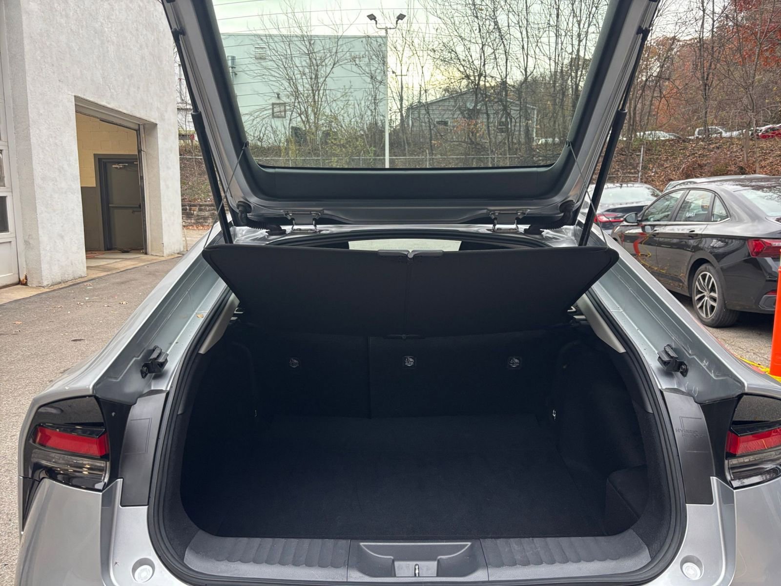 Thumbnail: 2025 Toyota Prius - 29