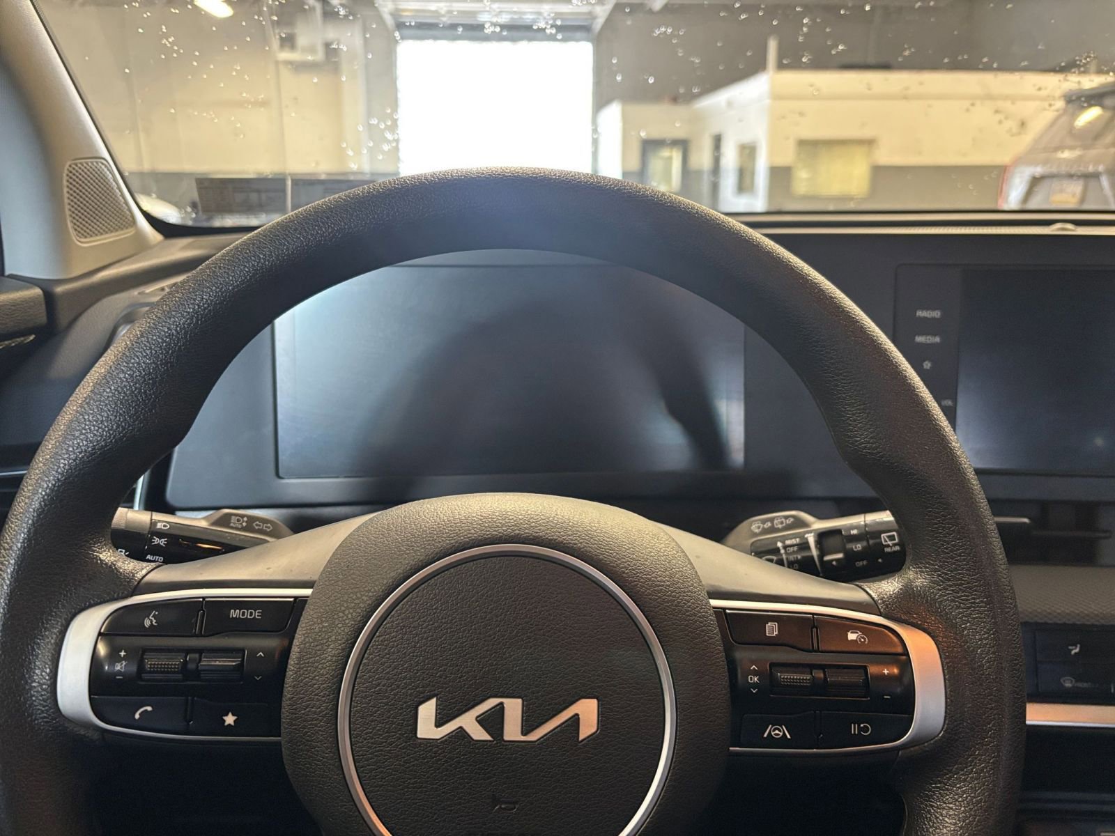 Thumbnail: 2025 Kia Sportage - 27