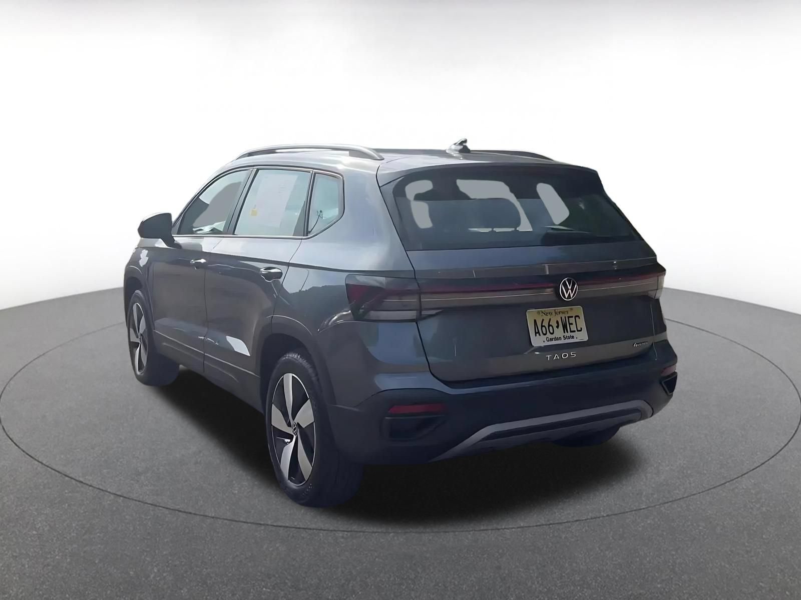 Thumbnail: 2026 Volkswagen Taos - 11