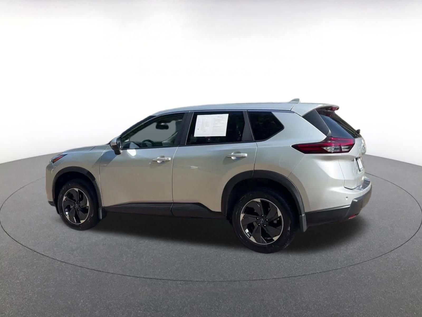 Thumbnail: 2024 Nissan Rogue - 10
