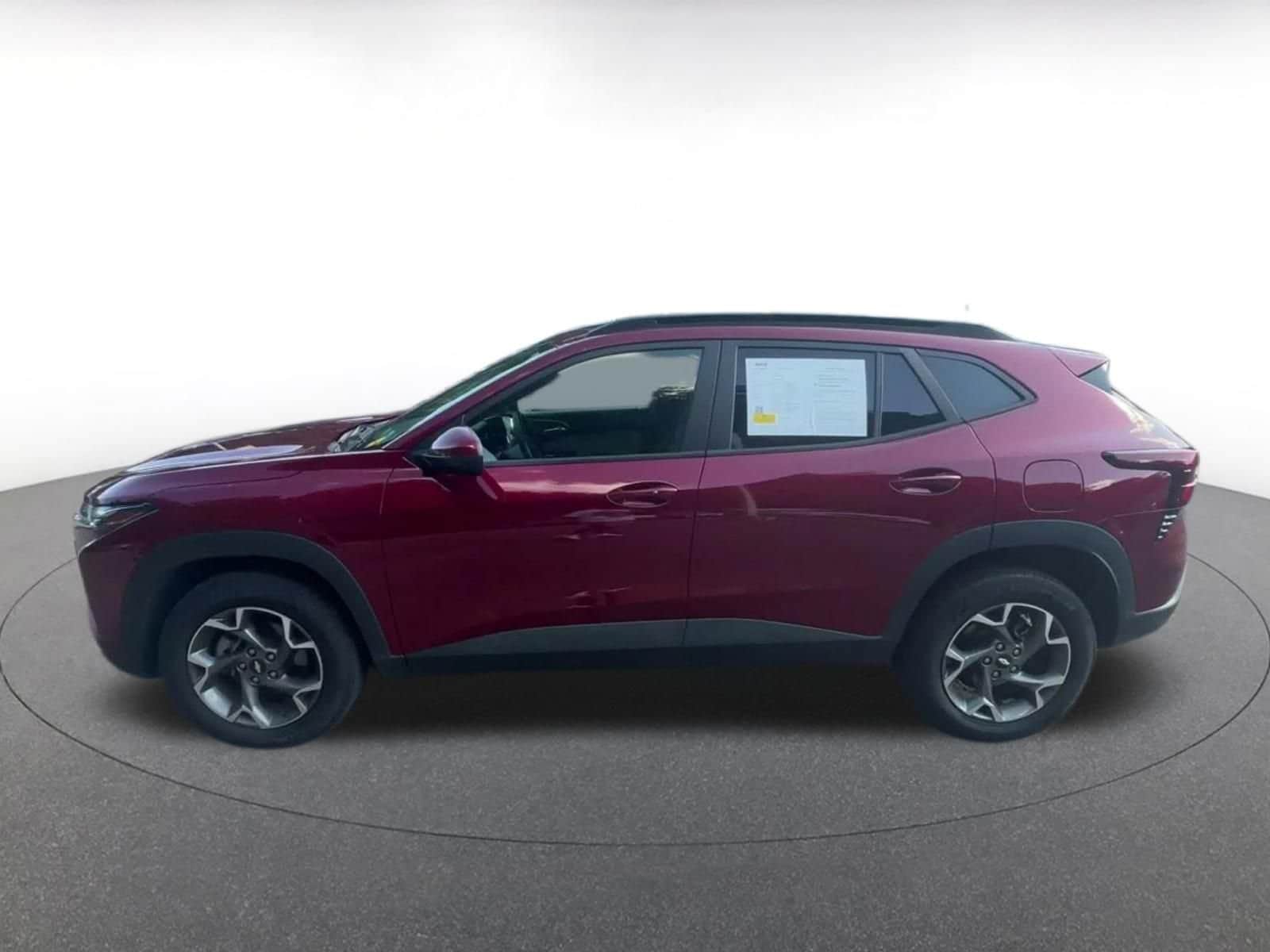 Thumbnail: 2025 Chevrolet Trax - 8