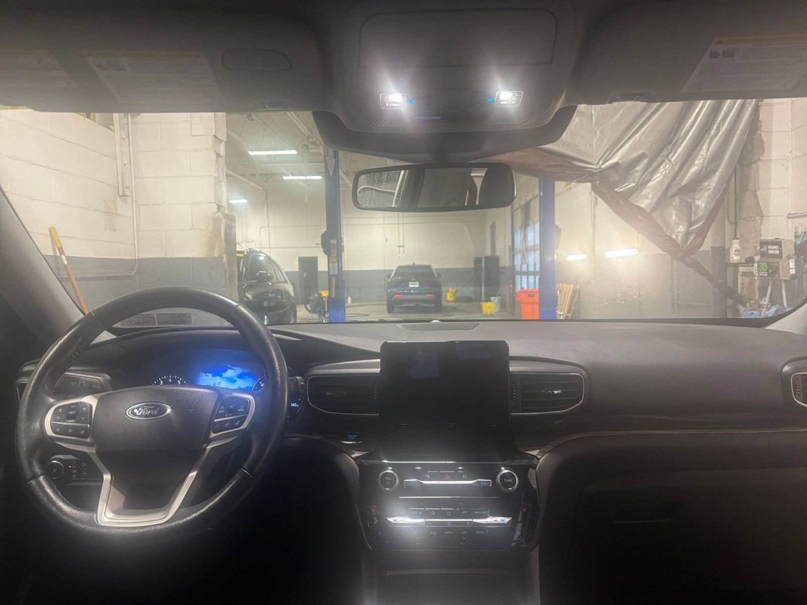 Thumbnail: 2023 Ford Explorer - 35