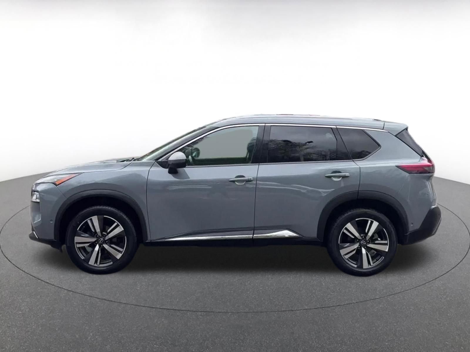 Thumbnail: 2023 Nissan Rogue - 9