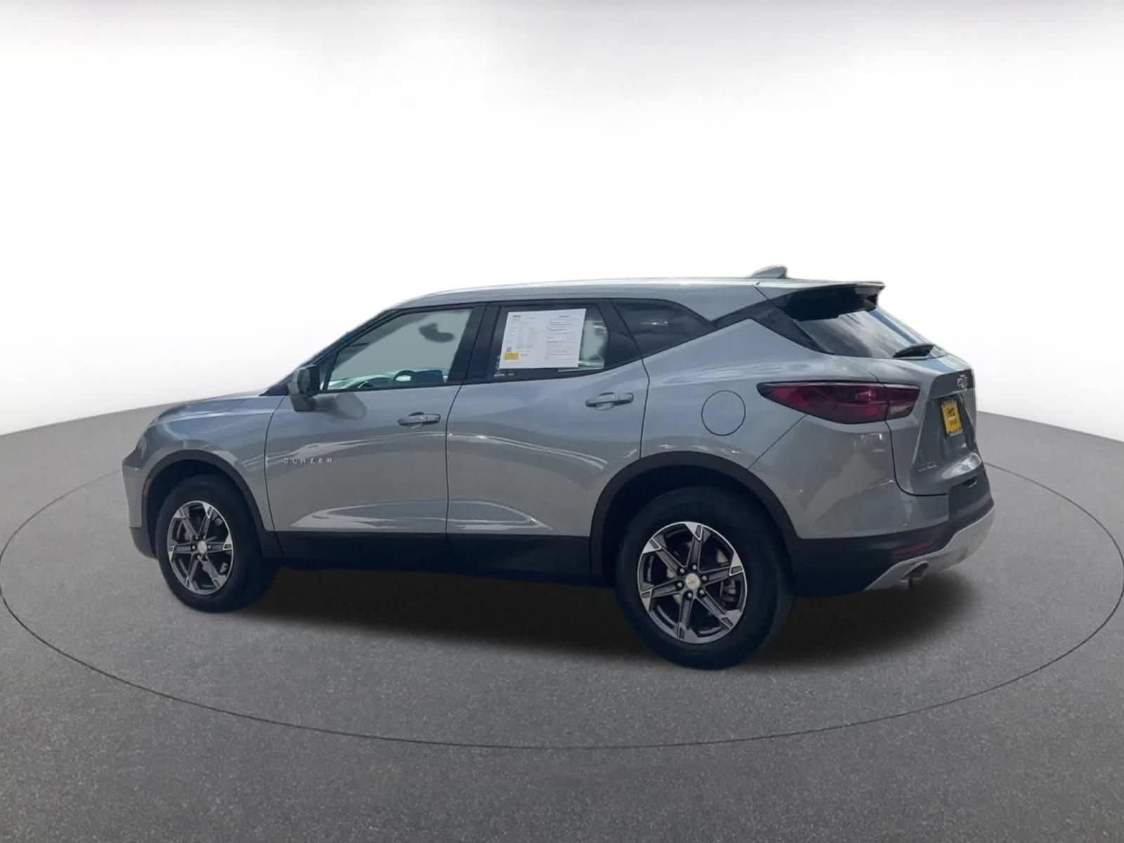 Thumbnail: 2026 Chevrolet Blazer - 10