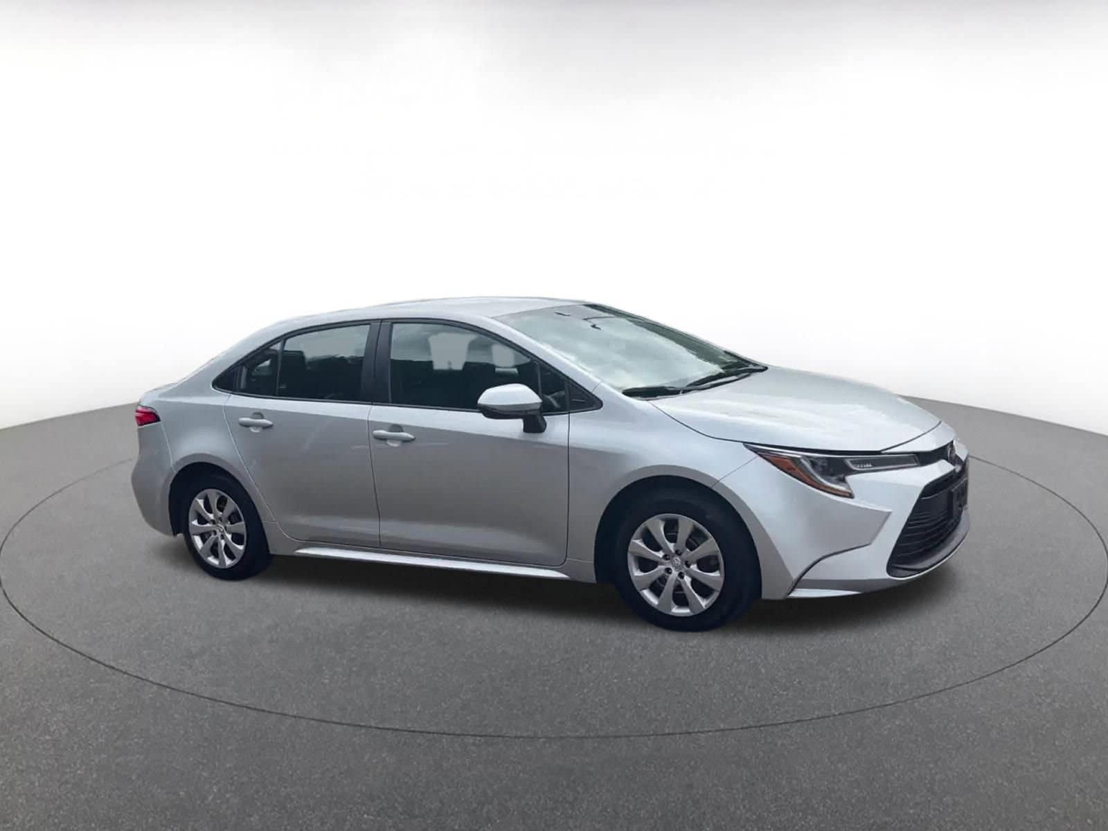 Thumbnail: 2024 Toyota Corolla - 2