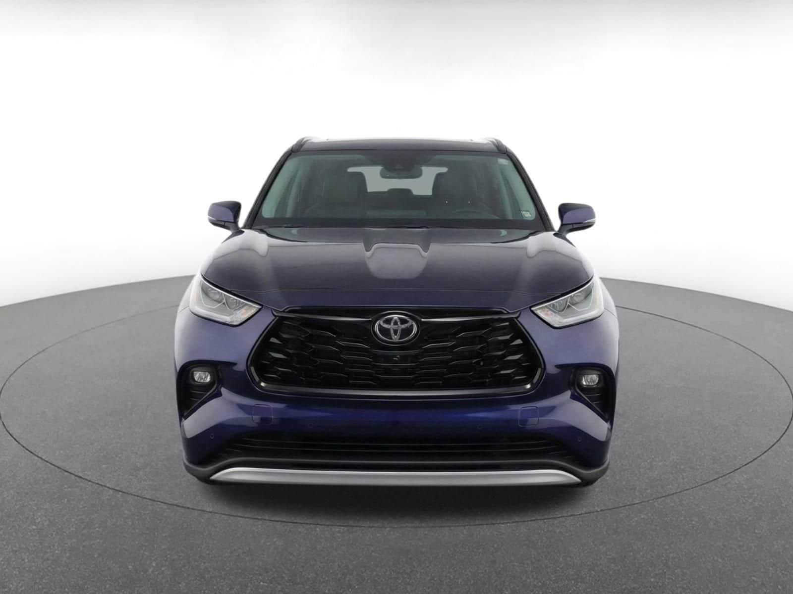 Thumbnail: 2024 Toyota Highlander - 2