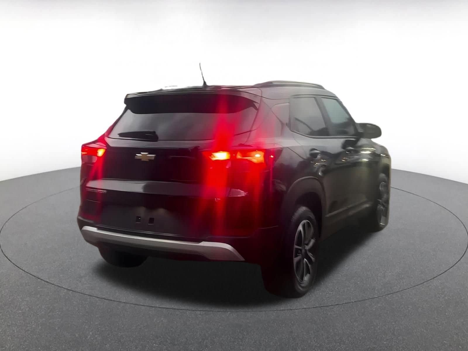 Thumbnail: 2025 Chevrolet TrailBlazer - 11