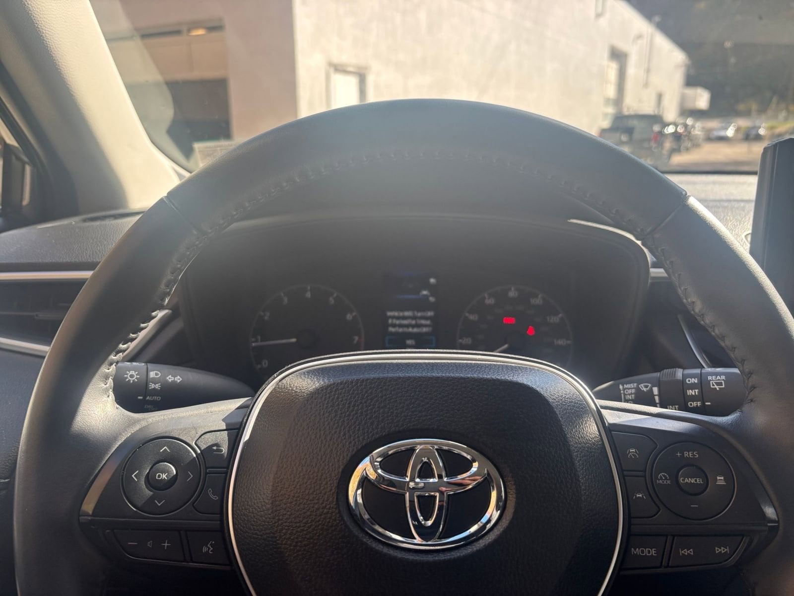 Thumbnail: 2025 Toyota Corolla Cross - 27