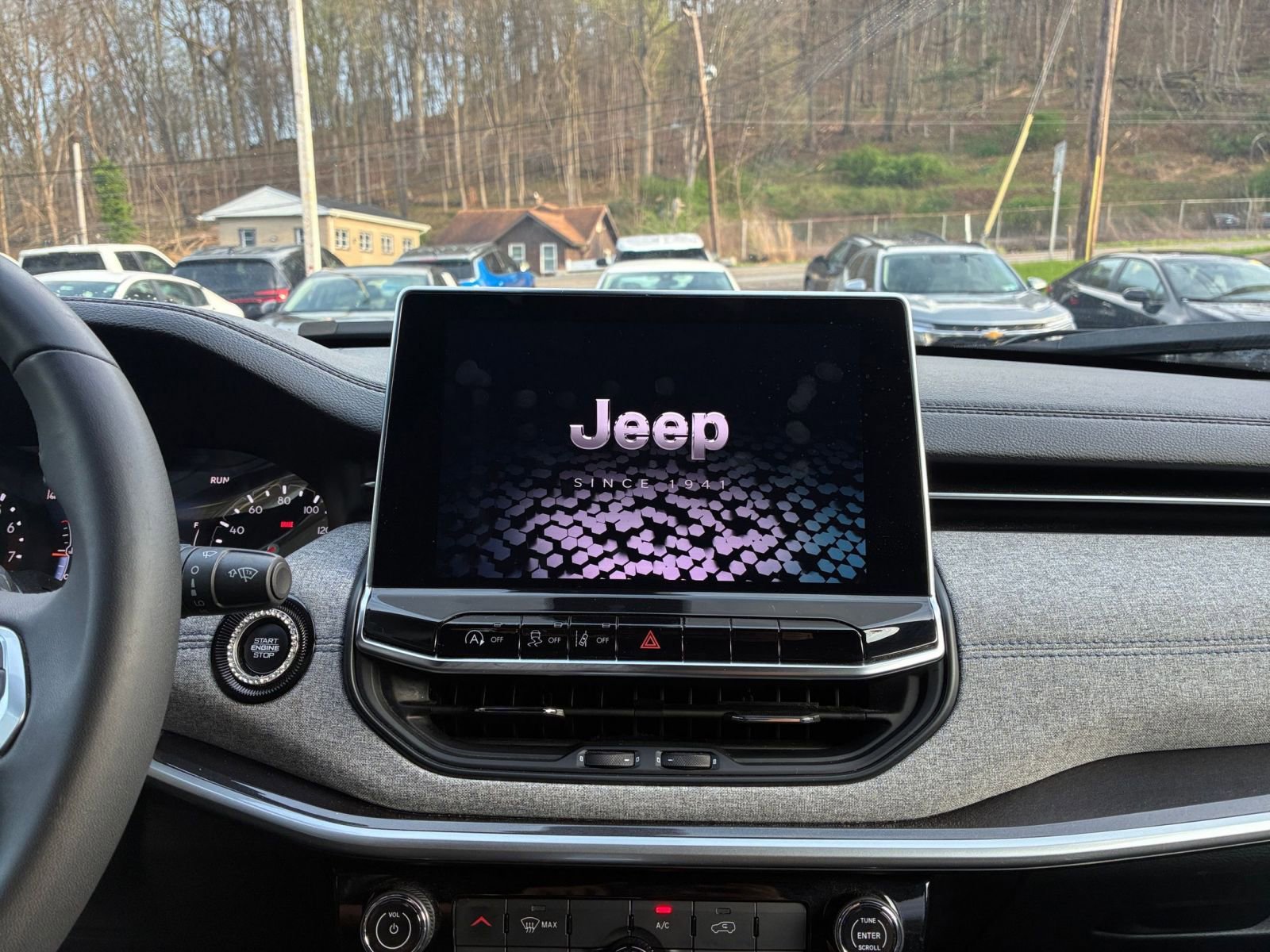 Thumbnail: 2023 Jeep Compass - 17