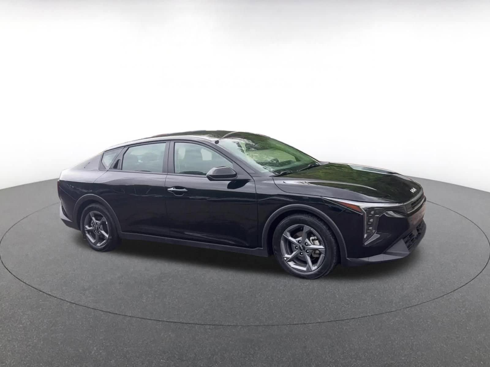 Thumbnail: 2025 Kia K4 - 2