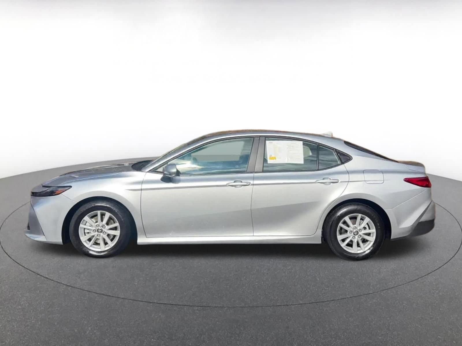 Thumbnail: 2025 Toyota Camry - 9