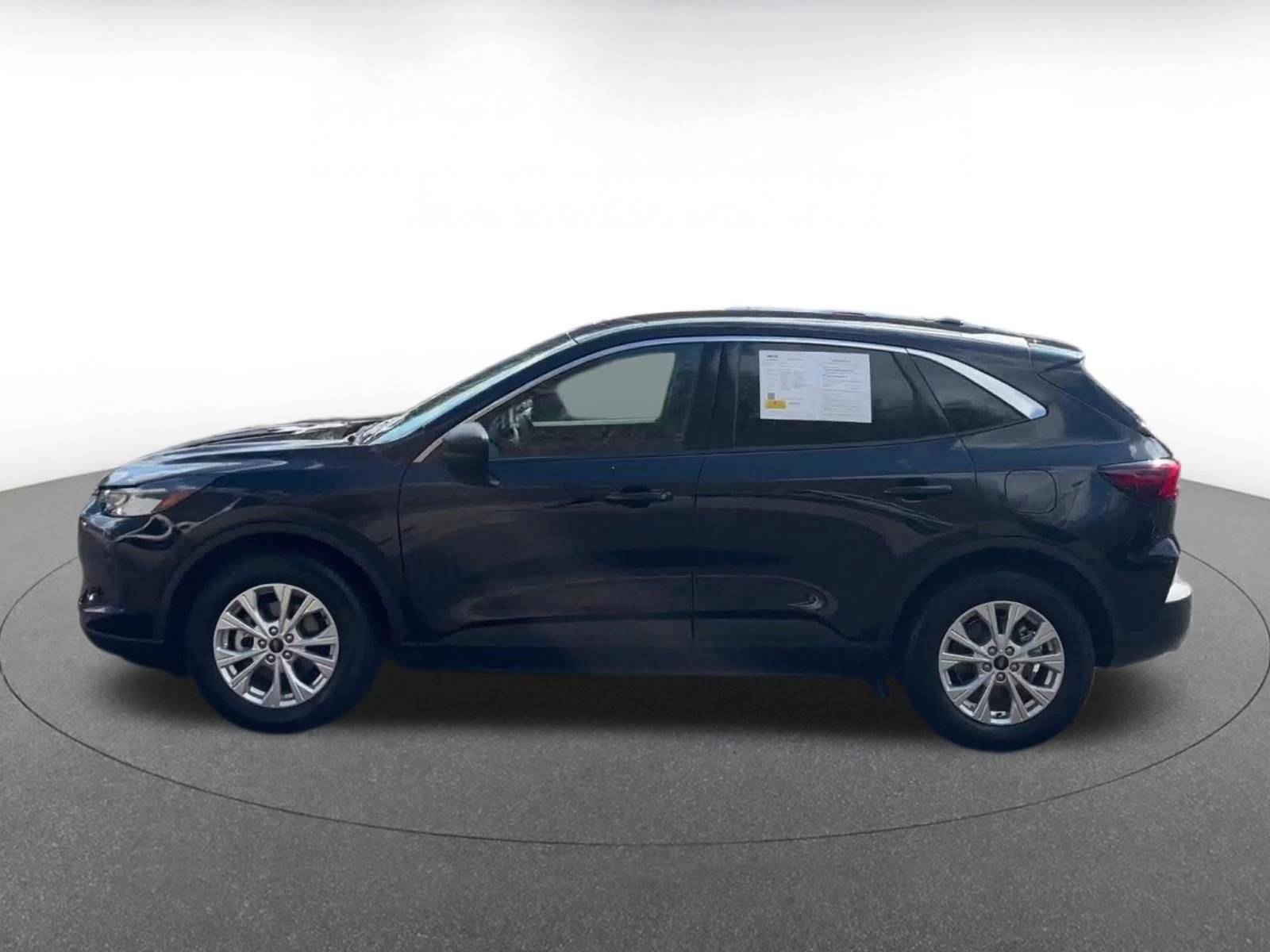 Thumbnail: 2024 Ford Escape - 9