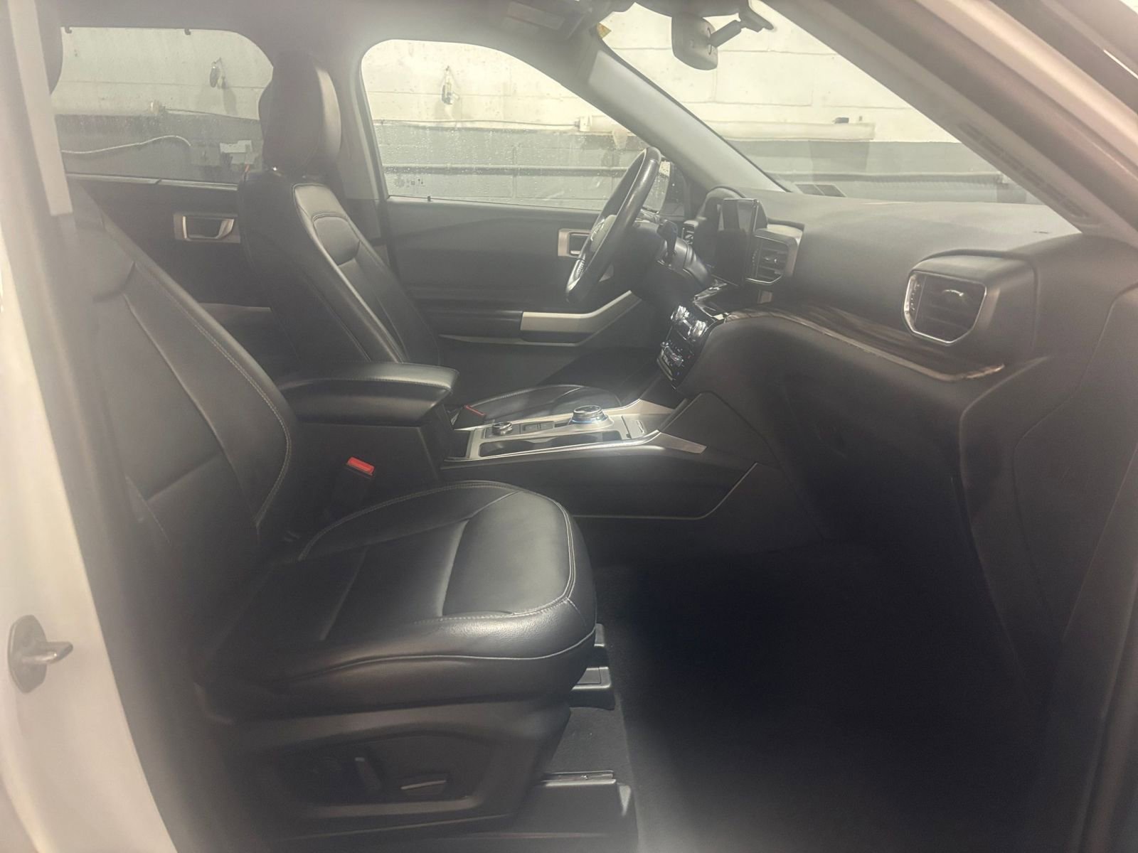 Thumbnail: 2023 Ford Explorer - 28