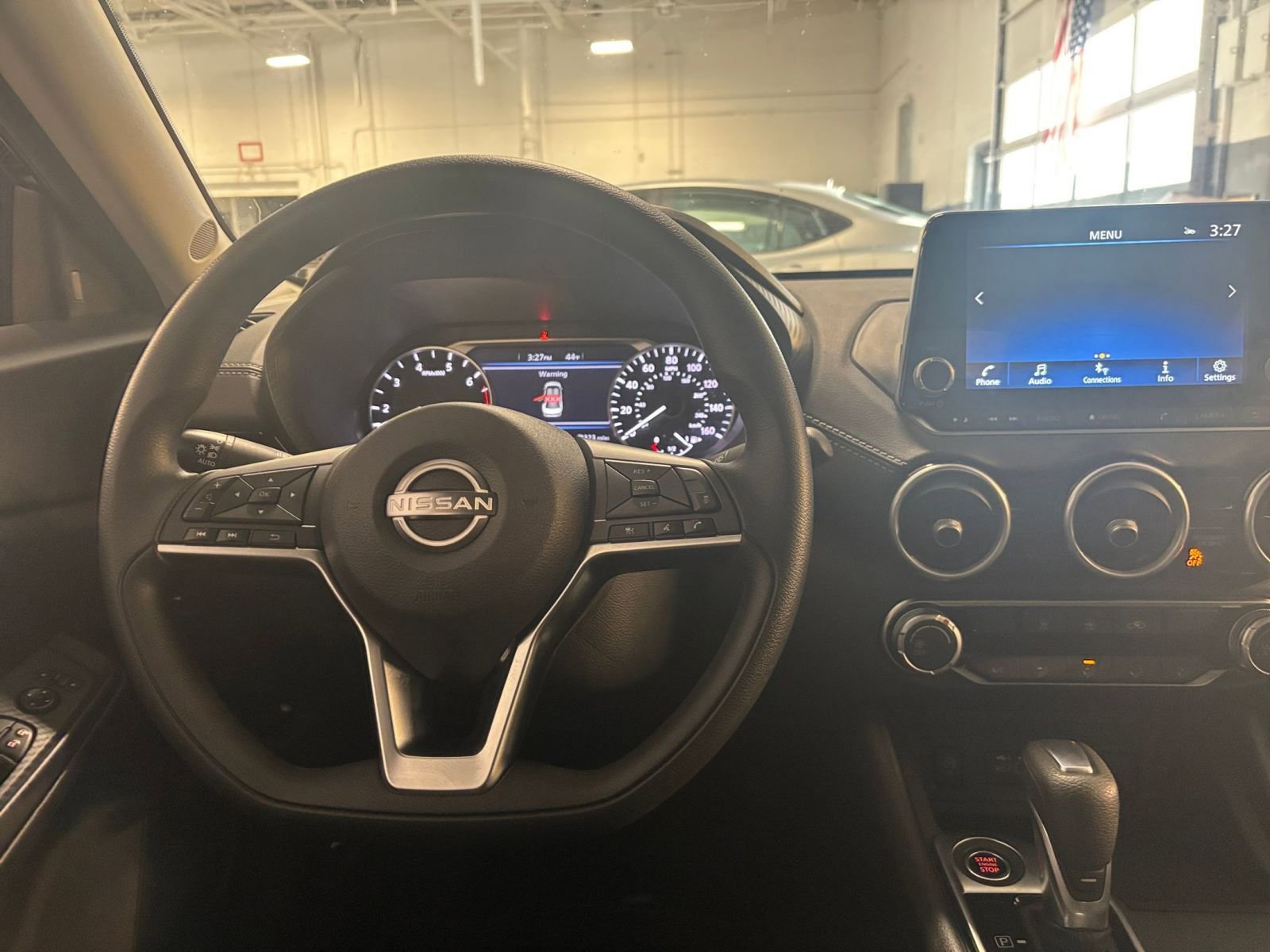 Thumbnail: 2025 Nissan Sentra - 32