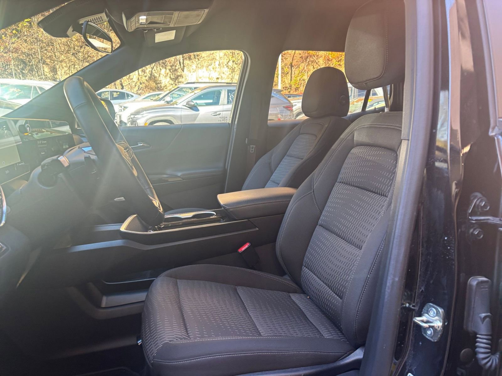 Thumbnail: 2025 Chevrolet Equinox - 35