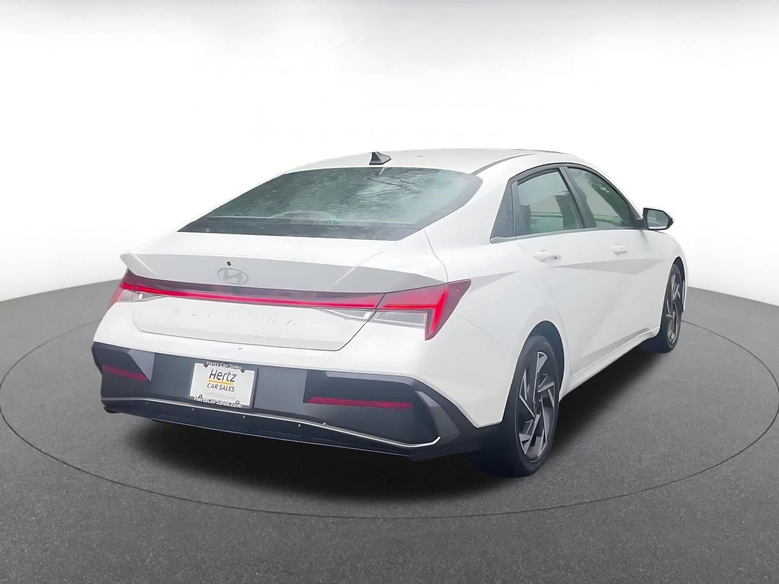 Thumbnail: 2025 Hyundai Elantra - 15