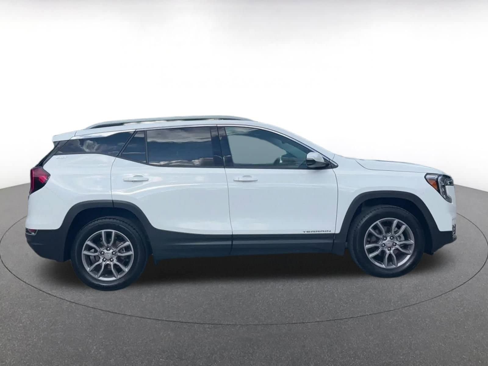 Thumbnail: 2024 GMC Terrain - 16