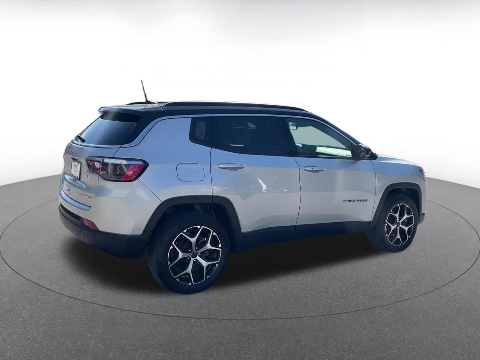 Thumbnail: 2025 Jeep Compass - 14