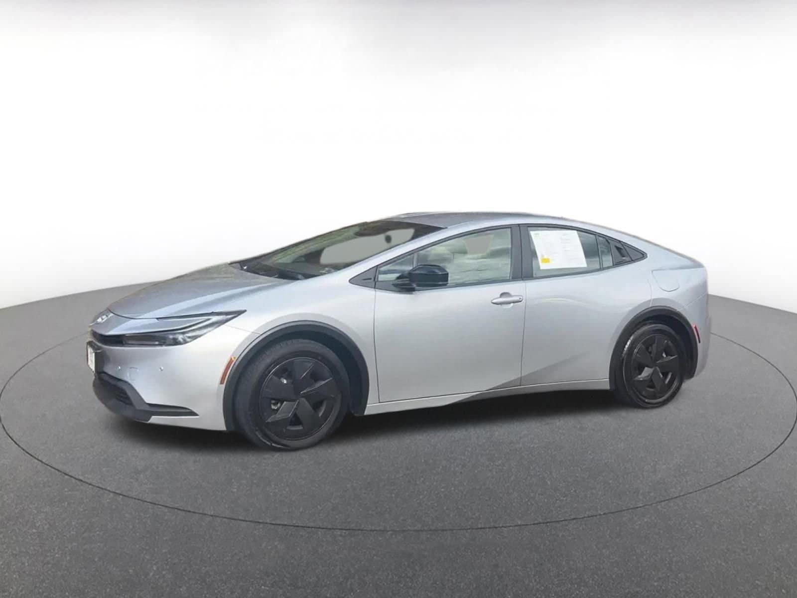 Thumbnail: 2025 Toyota Prius - 8