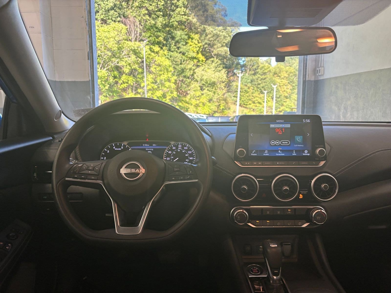 Thumbnail: 2024 Nissan Sentra - 32