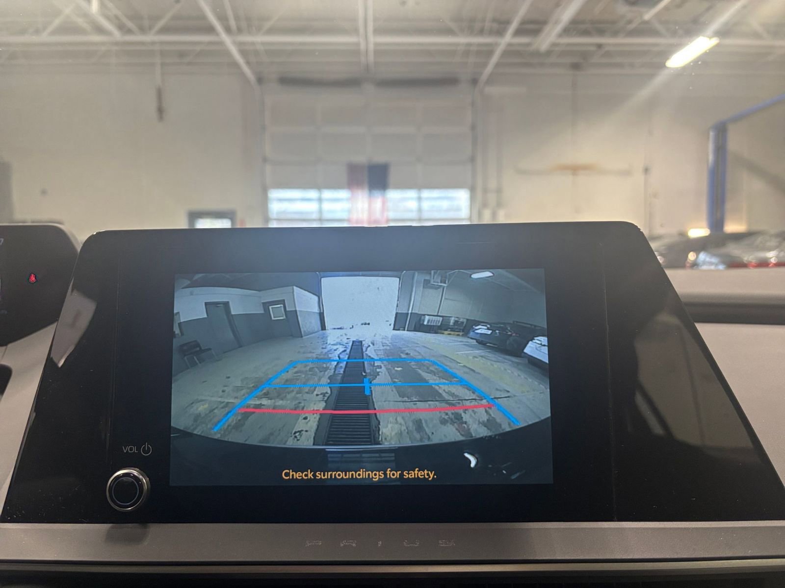 Thumbnail: 2025 Toyota Prius - 17