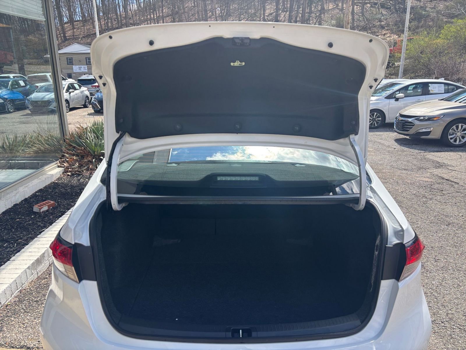 Thumbnail: 2025 Toyota Corolla - 30